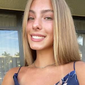 Meet your Posher, Carinne